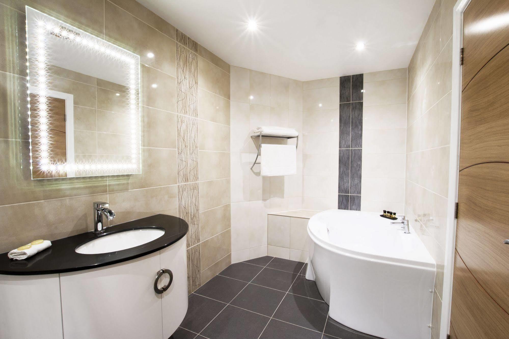 Oak Royal Hotel, Golf And Country Club Chorley  Εξωτερικό φωτογραφία