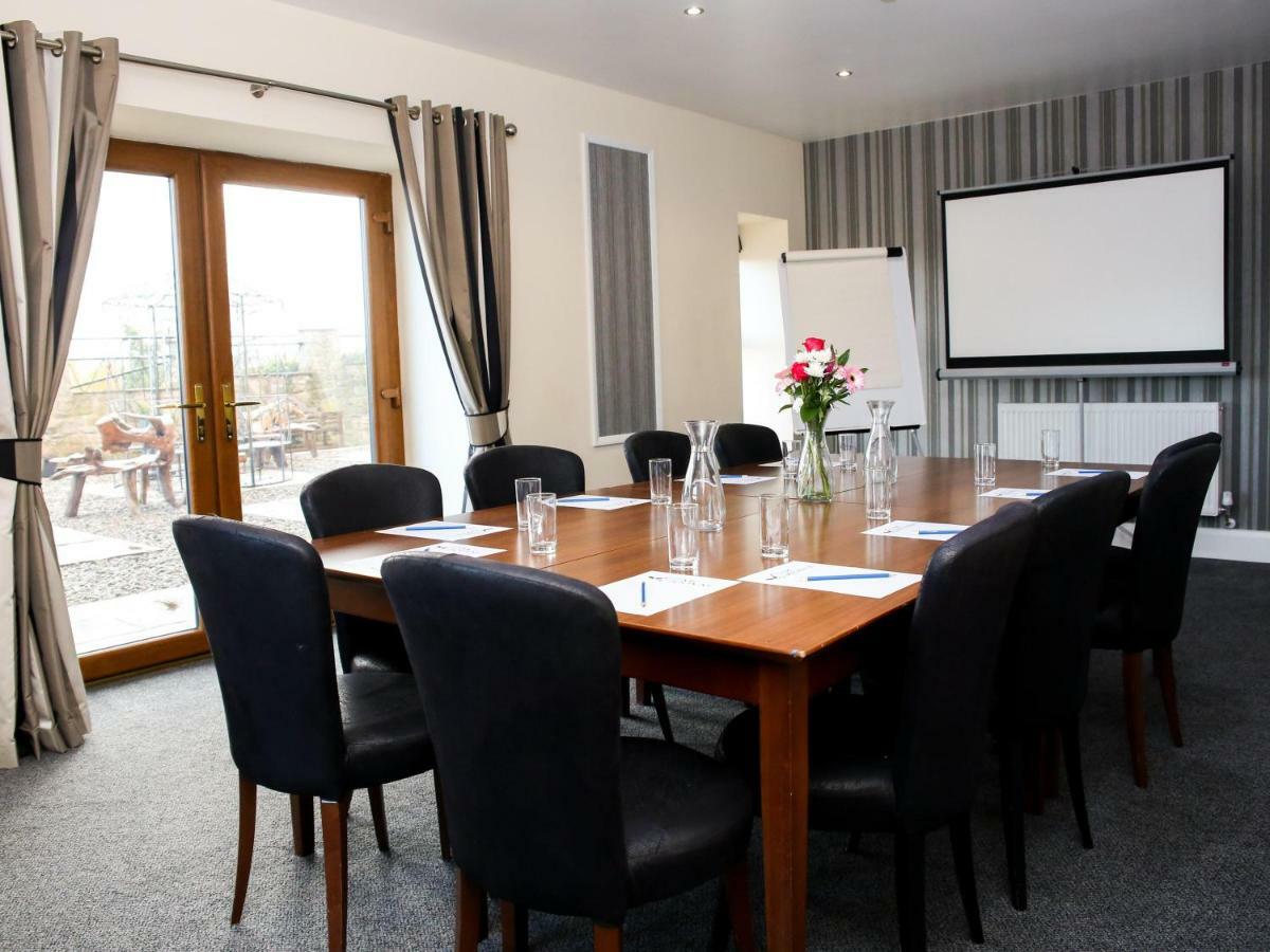 Oak Royal Hotel, Golf And Country Club Chorley  Εξωτερικό φωτογραφία